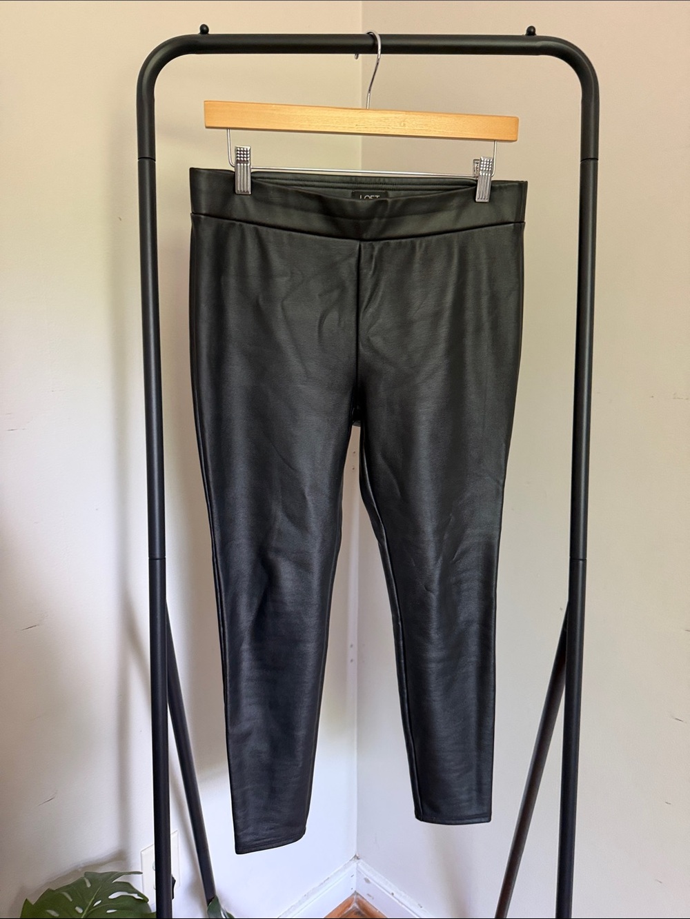 LOFT Petite Faux Leather Leggings